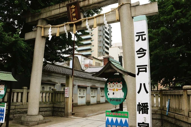 Maneki-Neko l&agrave; g&igrave;? H&atilde;y kh&aacute;m ph&aacute; nguồn gốc hấp dẫn của ch&uacute; m&egrave;o may mắn đến từ Nhật Bản - Ảnh 4.