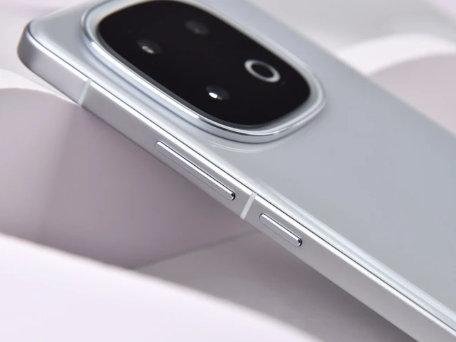 Sắp ra mắt điện thoại chip Snapdragon 8 Elite, điểm hiệu năng AnTuTu hơn 3 triệu, giá rẻ hơn Xiaomi 15- Ảnh 3. Sắp ra mắt điện thoại chip Snapdragon 8 Elite, điểm hiệu năng AnTuTu hơn 3 triệu, giá rẻ hơn Xiaomi 15- Ảnh 3.