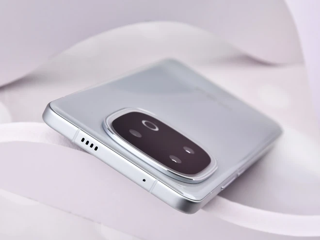 Sắp ra mắt điện thoại chip Snapdragon 8 Elite, điểm hiệu năng AnTuTu hơn 3 triệu, giá rẻ hơn Xiaomi 15- Ảnh 18. Sắp ra mắt điện thoại chip Snapdragon 8 Elite, điểm hiệu năng AnTuTu hơn 3 triệu, giá rẻ hơn Xiaomi 15- Ảnh 18.