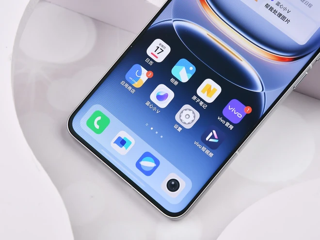 Sắp ra mắt điện thoại chip Snapdragon 8 Elite, điểm hiệu năng AnTuTu hơn 3 triệu, giá rẻ hơn Xiaomi 15- Ảnh 10. Sắp ra mắt điện thoại chip Snapdragon 8 Elite, điểm hiệu năng AnTuTu hơn 3 triệu, giá rẻ hơn Xiaomi 15- Ảnh 10.