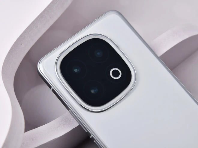 Sắp ra mắt điện thoại chip Snapdragon 8 Elite, điểm hiệu năng AnTuTu hơn 3 triệu, giá rẻ hơn Xiaomi 15- Ảnh 7. Sắp ra mắt điện thoại chip Snapdragon 8 Elite, điểm hiệu năng AnTuTu hơn 3 triệu, giá rẻ hơn Xiaomi 15- Ảnh 7.