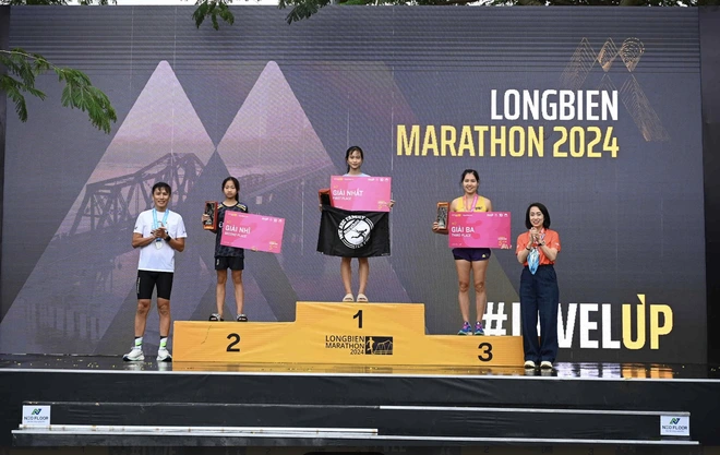 Giải chạy Longbien Garmin Run 2024: Lan tỏa tinh thần thể thao và sống khỏe đến cộng đồng- Ảnh 5. Giải chạy Longbien Garmin Run 2024: Lan tỏa tinh thần thể thao và sống khỏe đến cộng đồng- Ảnh 5.