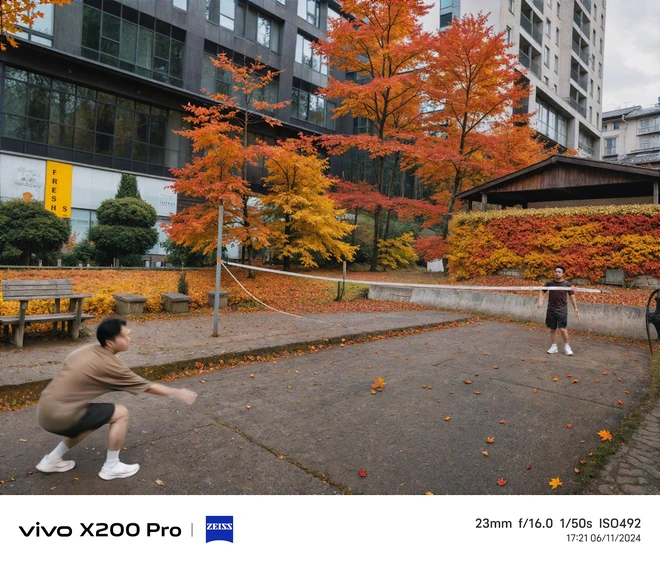 Trên tay điện thoại khiến Việt Nam có tuyết rơi- Ảnh 34. Trên tay điện thoại khiến Việt Nam có tuyết rơi- Ảnh 34.