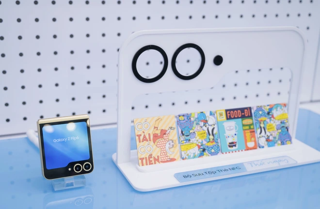 SamCenter thứ 33 mở tại Aeon Mall Long Biên: Giảm giá 60% cho Z Flip6, S24 FE..., nhiều quà tặng tổng trị giá hơn 99 triệu- Ảnh 4. SamCenter thứ 33 mở tại Aeon Mall Long Biên: Giảm giá 60% cho Z Flip6, S24 FE..., nhiều quà tặng tổng trị giá hơn 99 triệu- Ảnh 4.