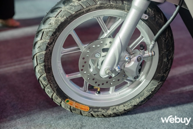 Thương hiệu xe điện Yadea công bố mẫu xe Ossy: Mở khóa bằng ứng dụng, tính năng chống trộm 3D thông minh- Ảnh 18. Thương hiệu xe điện Yadea công bố mẫu xe Ossy: Mở khóa bằng ứng dụng, tính năng chống trộm 3D thông minh- Ảnh 18.