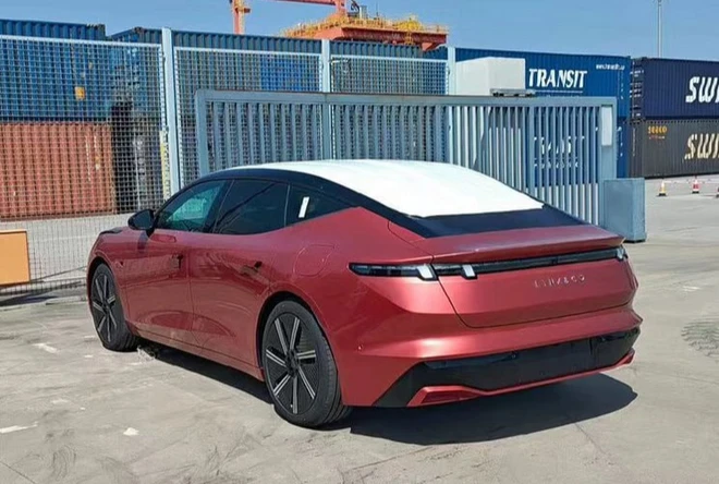 Lynk & Co hé lộ mẫu sedan điện Zero sắp ra mắt, có thể về Việt Nam vào cuối năm nay với mức giá từ 700 triệu đồng!- Ảnh 5. Lynk & Co hé lộ mẫu sedan điện Zero sắp ra mắt, có thể về Việt Nam vào cuối năm nay với mức giá từ 700 triệu đồng!- Ảnh 5.