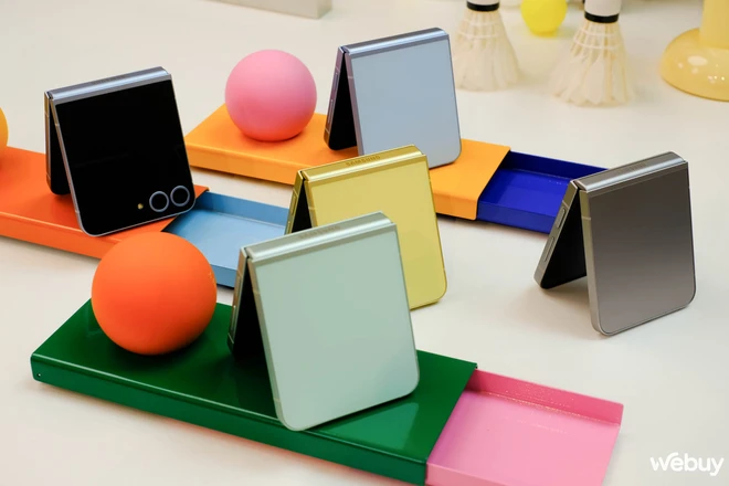 Vừa ra mắt, Galaxy Z Flip6 được giảm giá tới gần 10 triệu đồng, nhưng phải có "căn" mới mua được giá này- Ảnh 8. Vừa ra mắt, Galaxy Z Flip6 được giảm giá tới gần 10 triệu đồng, nhưng phải có "căn" mới mua được giá này- Ảnh 8.