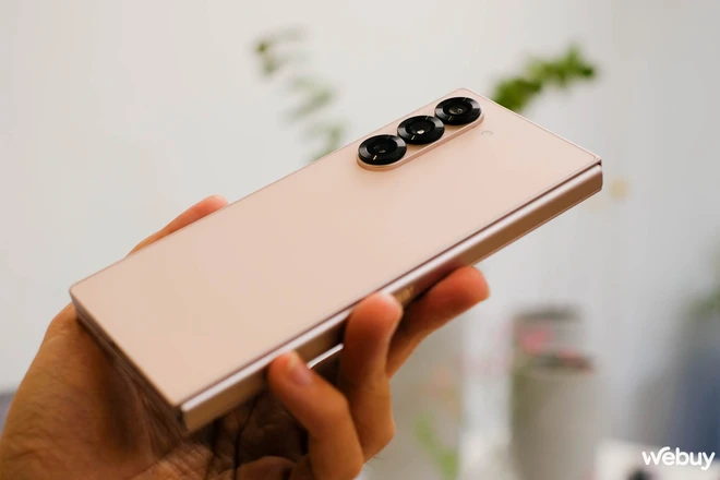 Đây là giá bán chính thức Galaxy Z Fold6 và Z Flip6, chỉ từ 28,99 triệu đồng, tặng nhiều quà- Ảnh 13. Đây là giá bán chính thức Galaxy Z Fold6 và Z Flip6, chỉ từ 28,99 triệu đồng, tặng nhiều quà- Ảnh 13.