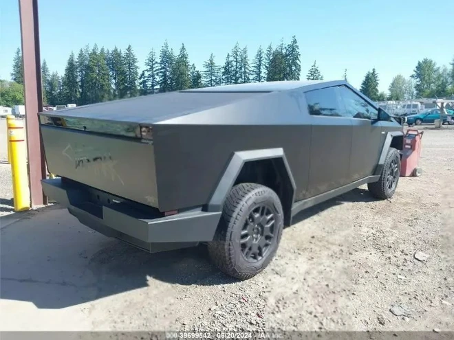 Mua Tesla Cybertruck đã qua sử dụng: Nguy cơ tiềm ẩn hay cơ hội hời?- Ảnh 15. Mua Tesla Cybertruck đã qua sử dụng: Nguy cơ tiềm ẩn hay cơ hội hời?- Ảnh 15.