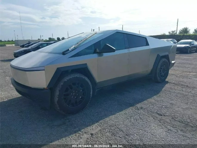 Mua Tesla Cybertruck đã qua sử dụng: Nguy cơ tiềm ẩn hay cơ hội hời?- Ảnh 8. Mua Tesla Cybertruck đã qua sử dụng: Nguy cơ tiềm ẩn hay cơ hội hời?- Ảnh 8.