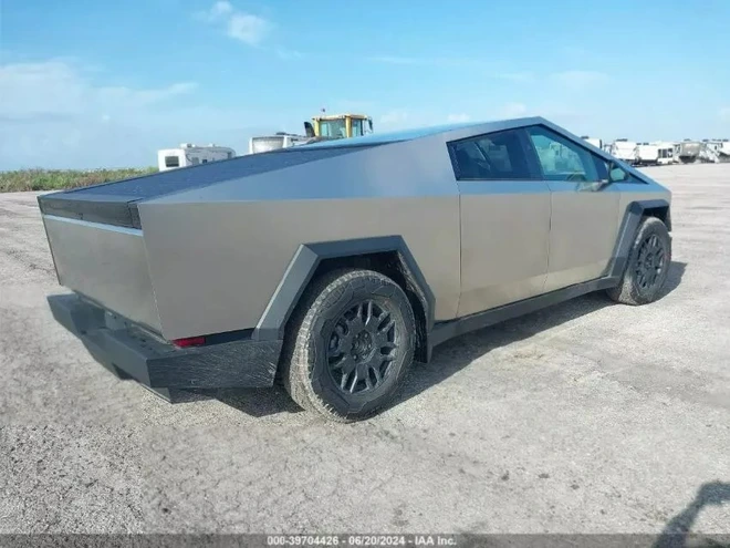 Mua Tesla Cybertruck đã qua sử dụng: Nguy cơ tiềm ẩn hay cơ hội hời?- Ảnh 6. Mua Tesla Cybertruck đã qua sử dụng: Nguy cơ tiềm ẩn hay cơ hội hời?- Ảnh 6.