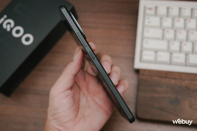 Smartphone này giá chỉ 4,9 triệu đồng: Màn hình OLED 144Hz, chip Snapdragon 7 Gen 3, camera 50MP, pin 6.000mAh- Ảnh 13. Smartphone này giá chỉ 4,9 triệu đồng: Màn hình OLED 144Hz, chip Snapdragon 7 Gen 3, camera 50MP, pin 6.000mAh- Ảnh 13.