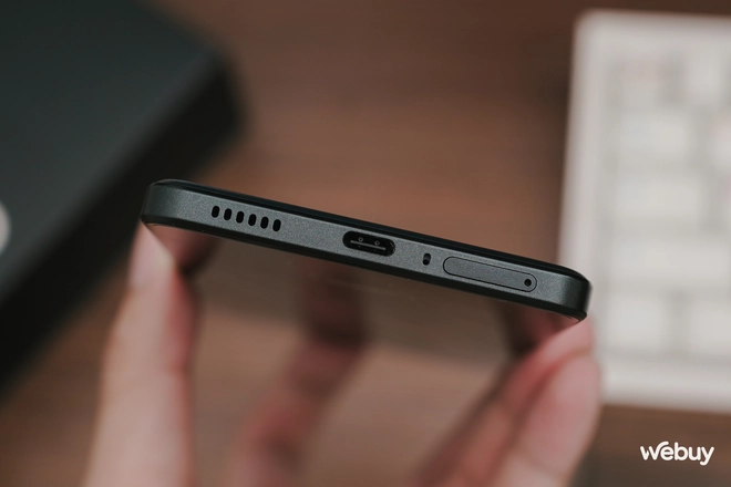 Smartphone này giá chỉ 4,9 triệu đồng: Màn hình OLED 144Hz, chip Snapdragon 7 Gen 3, camera 50MP, pin 6.000mAh- Ảnh 12. Smartphone này giá chỉ 4,9 triệu đồng: Màn hình OLED 144Hz, chip Snapdragon 7 Gen 3, camera 50MP, pin 6.000mAh- Ảnh 12.