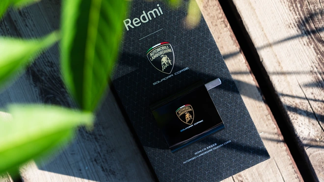 Cận cảnh rõ nét điện thoại Lamborghini của Xiaomi: Thiết kế cao cấp, hầm hố, hiệu năng cực mạnh- Ảnh 20. Cận cảnh rõ nét điện thoại Lamborghini của Xiaomi: Thiết kế cao cấp, hầm hố, hiệu năng cực mạnh- Ảnh 20.