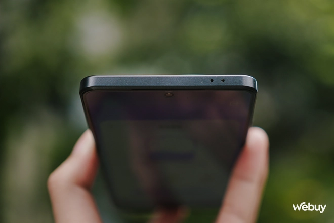 Điện thoại này giá chỉ 7 triệu đồng: Hiệu năng cực mạnh với chip Snapdragon 8s Gen 3, màn OLED 144Hz kèm pin 6.000mAh và sạc 80W- Ảnh 6. Điện thoại này giá chỉ 7 triệu đồng: Hiệu năng cực mạnh với chip Snapdragon 8s Gen 3, màn OLED 144Hz kèm pin 6.000mAh và sạc 80W- Ảnh 6.