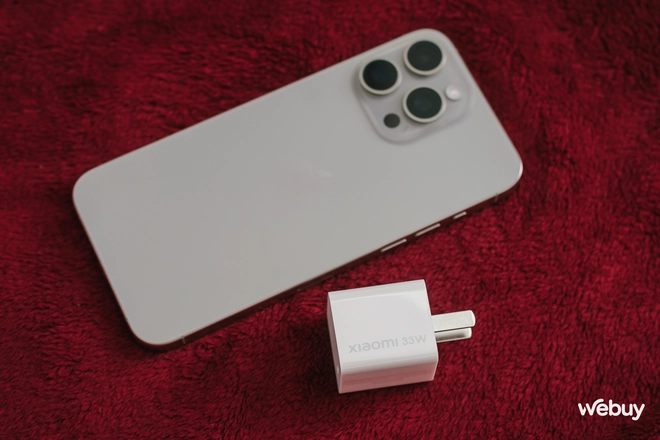 Sạc nhanh Xiaomi siêu nhỏ gọn: Công suất 33W, nhỏ như củ 5W của Apple, sạc được iPhone, iPad, thậm chí cả MacBook ngon lành- Ảnh 6. Sạc nhanh Xiaomi siêu nhỏ gọn: Công suất 33W, nhỏ như củ 5W của Apple, sạc được iPhone, iPad, thậm chí cả MacBook ngon lành- Ảnh 6.
