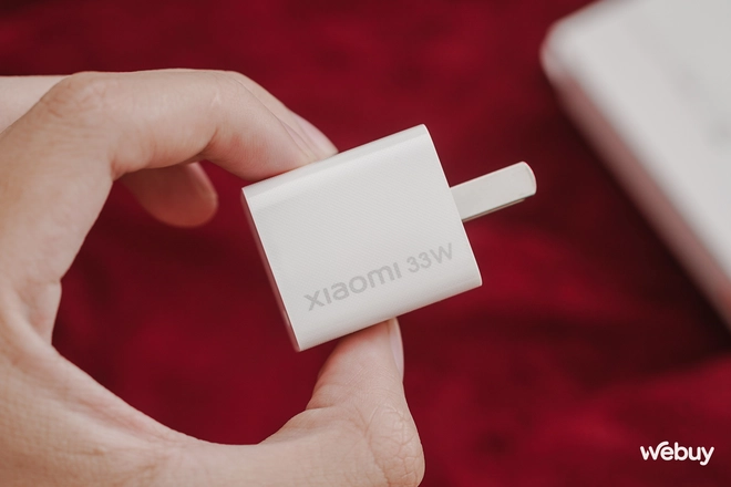 Sạc nhanh Xiaomi siêu nhỏ gọn: Công suất 33W, nhỏ như củ 5W của Apple, sạc được iPhone, iPad, thậm chí cả MacBook ngon lành- Ảnh 4. Sạc nhanh Xiaomi siêu nhỏ gọn: Công suất 33W, nhỏ như củ 5W của Apple, sạc được iPhone, iPad, thậm chí cả MacBook ngon lành- Ảnh 4.
