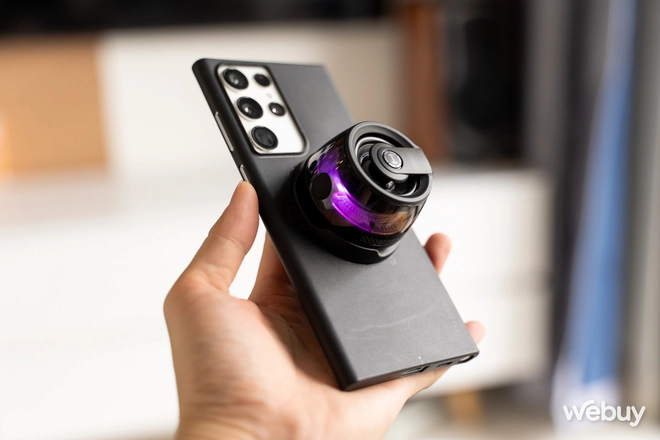 Loa mini này tích hợp Magsafe hút dính vào lưng iPhone, âm thanh trầm ấm, thêm LED đổi màu, giá sale khoảng 400.000đ- Ảnh 20. Loa mini này tích hợp Magsafe hút dính vào lưng iPhone, âm thanh trầm ấm, thêm LED đổi màu, giá sale khoảng 400.000đ- Ảnh 20.