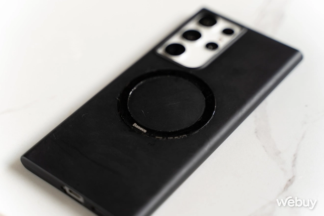 Loa mini này tích hợp Magsafe hút dính vào lưng iPhone, âm thanh trầm ấm, thêm LED đổi màu, giá sale khoảng 400.000đ- Ảnh 21. Loa mini này tích hợp Magsafe hút dính vào lưng iPhone, âm thanh trầm ấm, thêm LED đổi màu, giá sale khoảng 400.000đ- Ảnh 21.