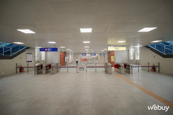 Cuối tuần đi metro Nhổn - Ga Hà Nội: Lướt nhanh, điều hòa mát, vẫn đang miễn phí vé- Ảnh 10. Cuối tuần đi metro Nhổn - Ga Hà Nội: Lướt nhanh, điều hòa mát, vẫn đang miễn phí vé- Ảnh 10.
