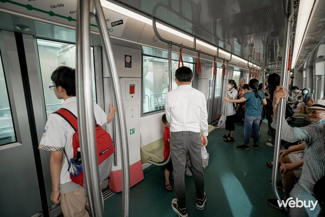 Cuối tuần đi metro Nhổn - Ga Hà Nội: Lướt nhanh, điều hòa mát, vẫn đang miễn phí vé- Ảnh 36. Cuối tuần đi metro Nhổn - Ga Hà Nội: Lướt nhanh, điều hòa mát, vẫn đang miễn phí vé- Ảnh 36.
