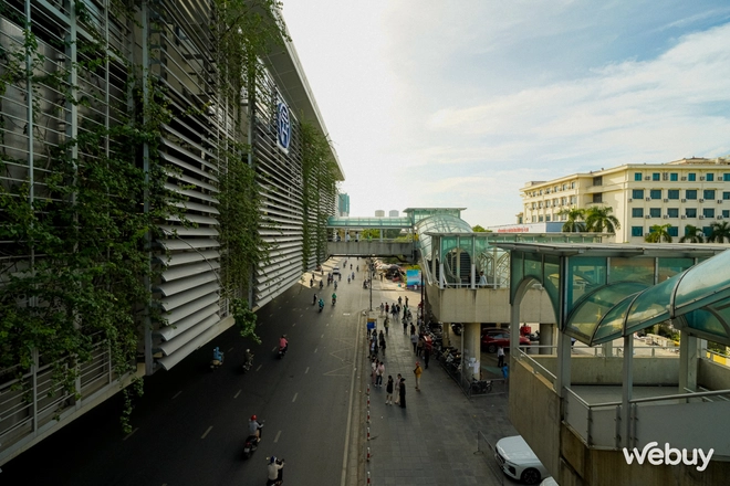 Cuối tuần đi metro Nhổn - Ga Hà Nội: Lướt nhanh, điều hòa mát, vẫn đang miễn phí vé- Ảnh 7. Cuối tuần đi metro Nhổn - Ga Hà Nội: Lướt nhanh, điều hòa mát, vẫn đang miễn phí vé- Ảnh 7.