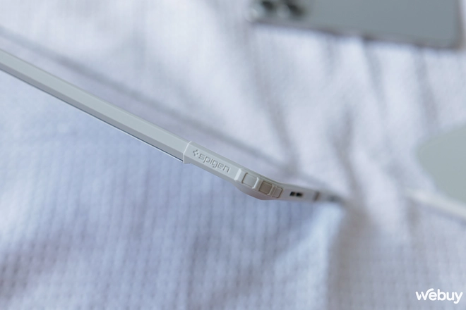 Trải nghiệm ốp lưng chống sốc đa-zi-năng cho iPad Pro/Air tới từ Spigen, giá 2,59 triệu đồng- Ảnh 13. Trải nghiệm ốp lưng chống sốc đa-zi-năng cho iPad Pro/Air tới từ Spigen, giá 2,59 triệu đồng- Ảnh 13.