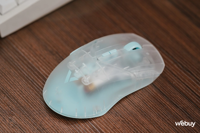 Trải nghiệm chuột chơi game Rapoo VT9 Air: Thiết kế siêu nhẹ, 2 chế độ kết nối, pin 160 giờ, dùng cảm biến PAW3398 xịn, giá chỉ 990.000 đồng- Ảnh 12. Trải nghiệm chuột chơi game Rapoo VT9 Air: Thiết kế siêu nhẹ, 2 chế độ kết nối, pin 160 giờ, dùng cảm biến PAW3398 xịn, giá chỉ 990.000 đồng- Ảnh 12.