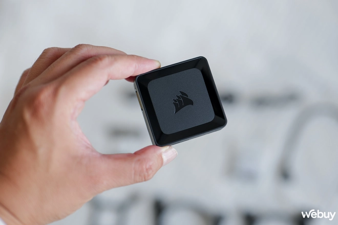 Đánh giá Corsair AIO iCUE LINK TITAN 360 RX RGB: Tản nhiệt khủng chuyên trị những chiếc CPU "nóng bỏng"- Ảnh 8. Đánh giá Corsair AIO iCUE LINK TITAN 360 RX RGB: Tản nhiệt khủng chuyên trị những chiếc CPU "nóng bỏng"- Ảnh 8.