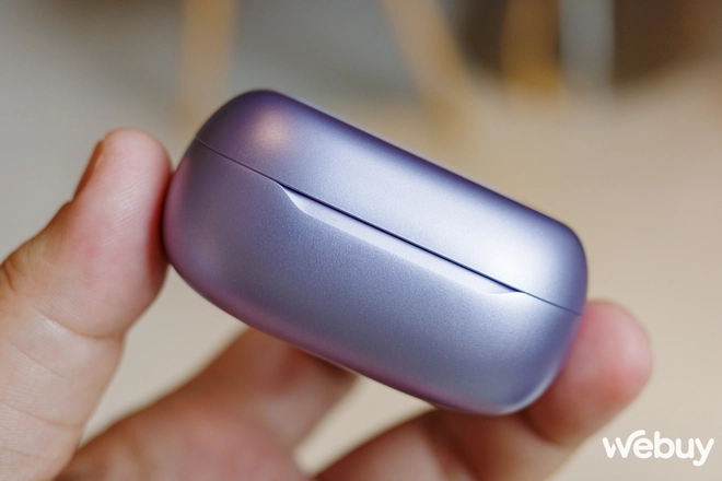 Cận cảnh JBL Live Beam 3: Ngoại hình sáng, chất âm ổn, chống ồn chủ động khá, quan trọng là sở hữu thứ cả Apple lẫn Samsung chưa làm được- Ảnh 5. Cận cảnh JBL Live Beam 3: Ngoại hình sáng, chất âm ổn, chống ồn chủ động khá, quan trọng là sở hữu thứ cả Apple lẫn Samsung chưa làm được- Ảnh 5.