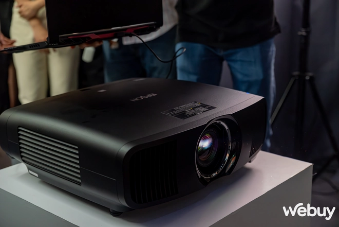 Đây là phòng chiếu phim chuyên nghiệp nhưng không phải ai cũng trang bị được vì có giá lên đến 10 tỷ đồng- Ảnh 20. Đây là phòng chiếu phim chuyên nghiệp nhưng không phải ai cũng trang bị được vì có giá lên đến 10 tỷ đồng- Ảnh 20.