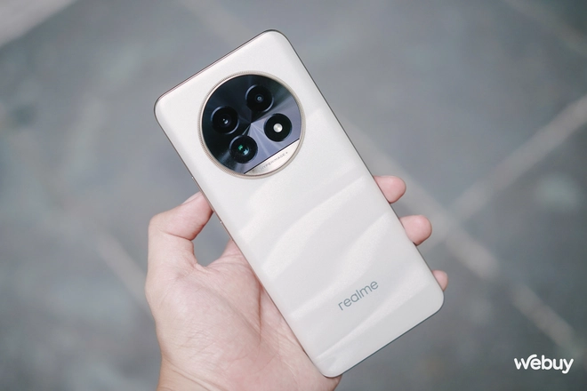 Smartphone này giá chỉ 6,9 triệu có thiết kế đẹp, camera 50MP chất lượng, pin 5.200mAh, chip Snapdragon 7s Gen 2- Ảnh 6. Smartphone này giá chỉ 6,9 triệu có thiết kế đẹp, camera 50MP chất lượng, pin 5.200mAh, chip Snapdragon 7s Gen 2- Ảnh 6.