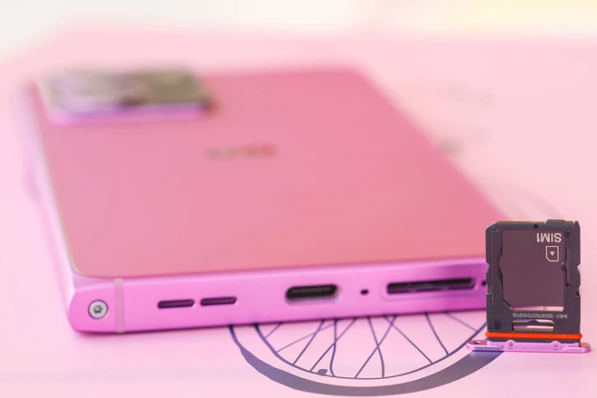 Đây là "Nokia N9" phiên bản 2024: Thiết kế cực bắt mắt, dễ tháo lắp sửa chữa, camera 108MP, hiệu năng khá, giá tầm trung- Ảnh 7. Đây là "Nokia N9" phiên bản 2024: Thiết kế cực bắt mắt, dễ tháo lắp sửa chữa, camera 108MP, hiệu năng khá, giá tầm trung- Ảnh 7.