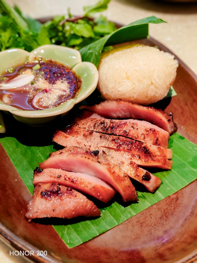 Hành trình tìm kiếm bức ảnh chân dung trị giá 2.000 EUR với Honor 200 5G, có dễ như lời đồn?- Ảnh 54. Hành trình tìm kiếm bức ảnh chân dung trị giá 2.000 EUR với Honor 200 5G, có dễ như lời đồn?- Ảnh 54.