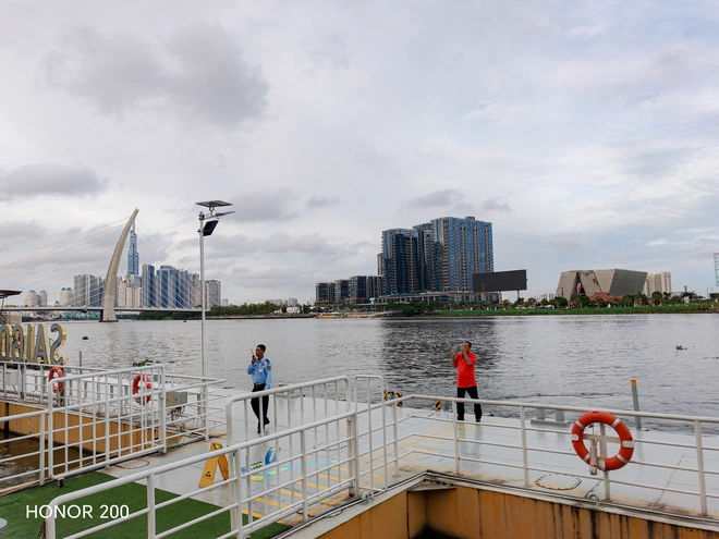 Hành trình tìm kiếm bức ảnh chân dung trị giá 2.000 EUR với Honor 200 5G, có dễ như lời đồn?- Ảnh 60. Hành trình tìm kiếm bức ảnh chân dung trị giá 2.000 EUR với Honor 200 5G, có dễ như lời đồn?- Ảnh 60.