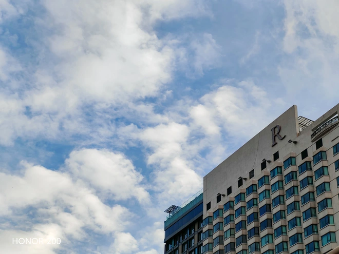 Hành trình tìm kiếm bức ảnh chân dung trị giá 2.000 EUR với Honor 200 5G, có dễ như lời đồn?- Ảnh 61. Hành trình tìm kiếm bức ảnh chân dung trị giá 2.000 EUR với Honor 200 5G, có dễ như lời đồn?- Ảnh 61.