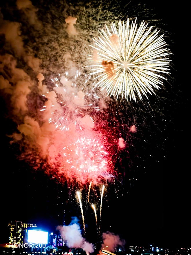 Hành trình tìm kiếm bức ảnh chân dung trị giá 2.000 EUR với Honor 200 5G, có dễ như lời đồn?- Ảnh 63. Hành trình tìm kiếm bức ảnh chân dung trị giá 2.000 EUR với Honor 200 5G, có dễ như lời đồn?- Ảnh 63.