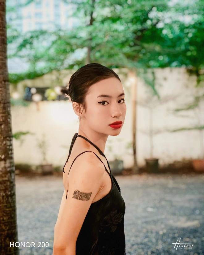 Hành trình tìm kiếm bức ảnh chân dung trị giá 2.000 EUR với Honor 200 5G, có dễ như lời đồn?- Ảnh 7. Hành trình tìm kiếm bức ảnh chân dung trị giá 2.000 EUR với Honor 200 5G, có dễ như lời đồn?- Ảnh 7.