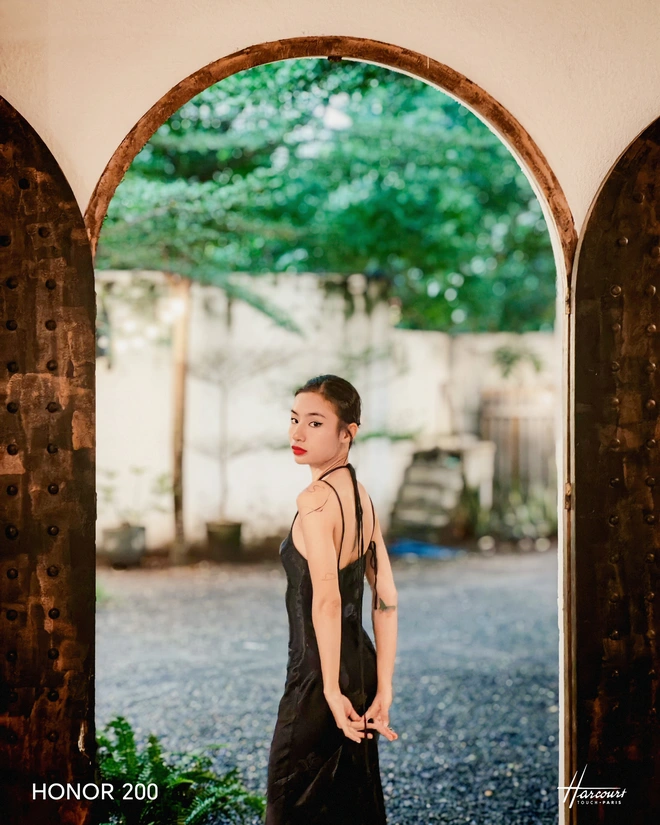 Hành trình tìm kiếm bức ảnh chân dung trị giá 2.000 EUR với Honor 200 5G, có dễ như lời đồn?- Ảnh 22. Hành trình tìm kiếm bức ảnh chân dung trị giá 2.000 EUR với Honor 200 5G, có dễ như lời đồn?- Ảnh 22.