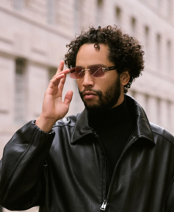 Kính râm thông minh gây sốt khi lên trên truyền hình Mỹ: Chạm là đổi màu, pin 47 giờ, sạc nhanh, giá gần 10 triệu- Ảnh 5. Kính râm thông minh gây sốt khi lên trên truyền hình Mỹ: Chạm là đổi màu, pin 47 giờ, sạc nhanh, giá gần 10 triệu- Ảnh 5.