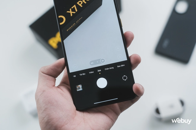 Đánh giá hiệu năng POCO X7 Pro: Chip Dimensity 8400 Ultra quá Đánh giá hiệu năng POCO X7 Pro: Chip Dimensity 8400 Ultra quá