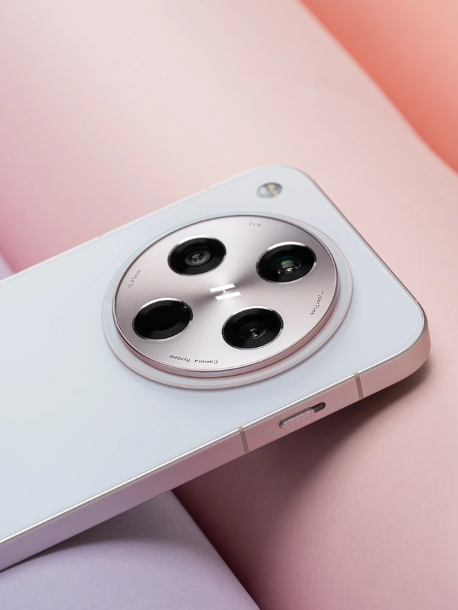 Chiêm ngưỡng OPPO Find X8 phiên bản màu Hồng cực cá tính cho dịp Tết này: Giá không đổi nhưng chỉ bán giới hạn- Ảnh 4. Chiêm ngưỡng OPPO Find X8 phiên bản màu Hồng cực cá tính cho dịp Tết này: Giá không đổi nhưng chỉ bán giới hạn- Ảnh 4.