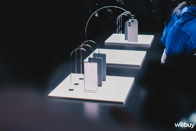 Hé lộ thông số camera ấn tượng của Galaxy S25 Edge- Ảnh 5. Hé lộ thông số camera ấn tượng của Galaxy S25 Edge- Ảnh 5.