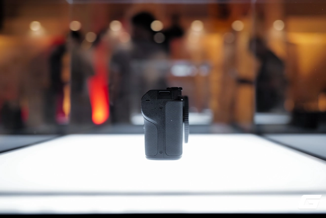 Nikon ZR chính thức ra mắt tại Việt Nam: Cinema Camera full-frame đầu tiên của Nikon sau khi thâu tóm RED, giá 61,99 triệu đồng- Ảnh 28. Nikon ZR chính thức ra mắt tại Việt Nam: Cinema Camera full-frame đầu tiên của Nikon sau khi thâu tóm RED, giá 61,99 triệu đồng- Ảnh 28.