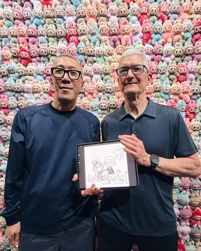 CEO Tim Cook: "Tôi yêu Labubu", cổ phiếu Pop Mart ngay lập tức tăng 6%- Ảnh 5. CEO Tim Cook: "Tôi yêu Labubu", cổ phiếu Pop Mart ngay lập tức tăng 6%- Ảnh 5.