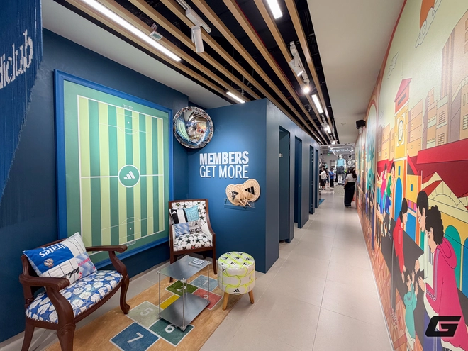 Cận cảnh cửa hàng mới khai trương đậm chất Việt của adidas- Ảnh 14. Cận cảnh cửa hàng mới khai trương đậm chất Việt của adidas- Ảnh 14.