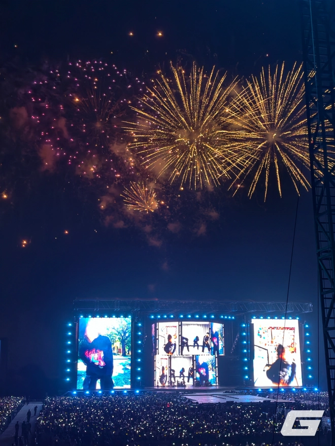 1 tuần chụp ảnh với vivo X300 Pro và kit zoom 10x: Nói "đẹp nhất thế giới" là không ngoa - Ảnh 48.