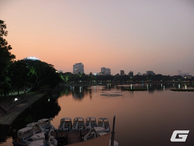 1 tuần chụp ảnh với vivo X300 Pro và kit zoom 10x: Nói "đẹp nhất thế giới" là không ngoa - Ảnh 17.