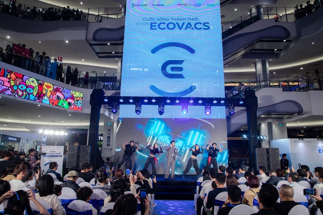 Xuất hiện loạt robot hút bụi Ecovacs và máy lau nhà Tineco xịn xò mới, sự kiện hoành tráng cực đông người xem ở Aeon Mall Hà Đông- Ảnh 6. Xuất hiện loạt robot hút bụi Ecovacs và máy lau nhà Tineco xịn xò mới, sự kiện hoành tráng cực đông người xem ở Aeon Mall Hà Đông- Ảnh 6.