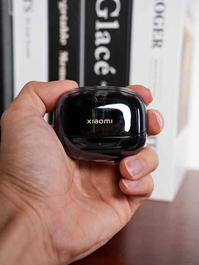 Xiaomi ra mắt tai nghe không dây chạy bằng... Wi-Fi, chất âm Hi-Res, pin 40 giờ, giá từ 5,29 triệu đồng- Ảnh 4. Xiaomi ra mắt tai nghe không dây chạy bằng... Wi-Fi, chất âm Hi-Res, pin 40 giờ, giá từ 5,29 triệu đồng- Ảnh 4.